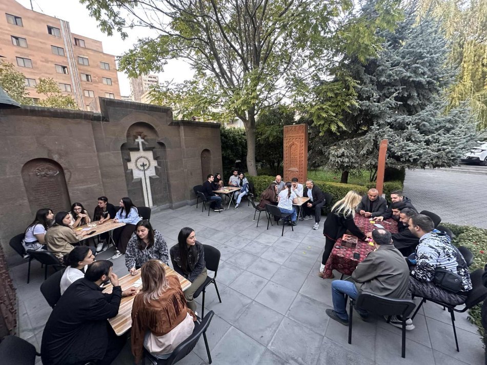Անցկացվեց «Սուրբ Պատարագը» ինտելեկտուալ խաղ երիտասարդների մասնակցությամբ
