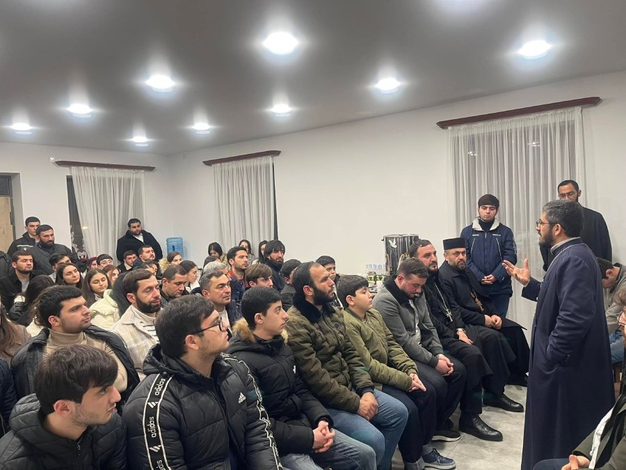 Հայր Ռուբենը  Ս․ Սարգիս Զորավարի տոնի առիթով հանդիպեց Մասյացոտնի թեմի երիտասարդներին